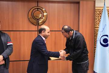 تجلیل از تیم های ورزشی کارمندان